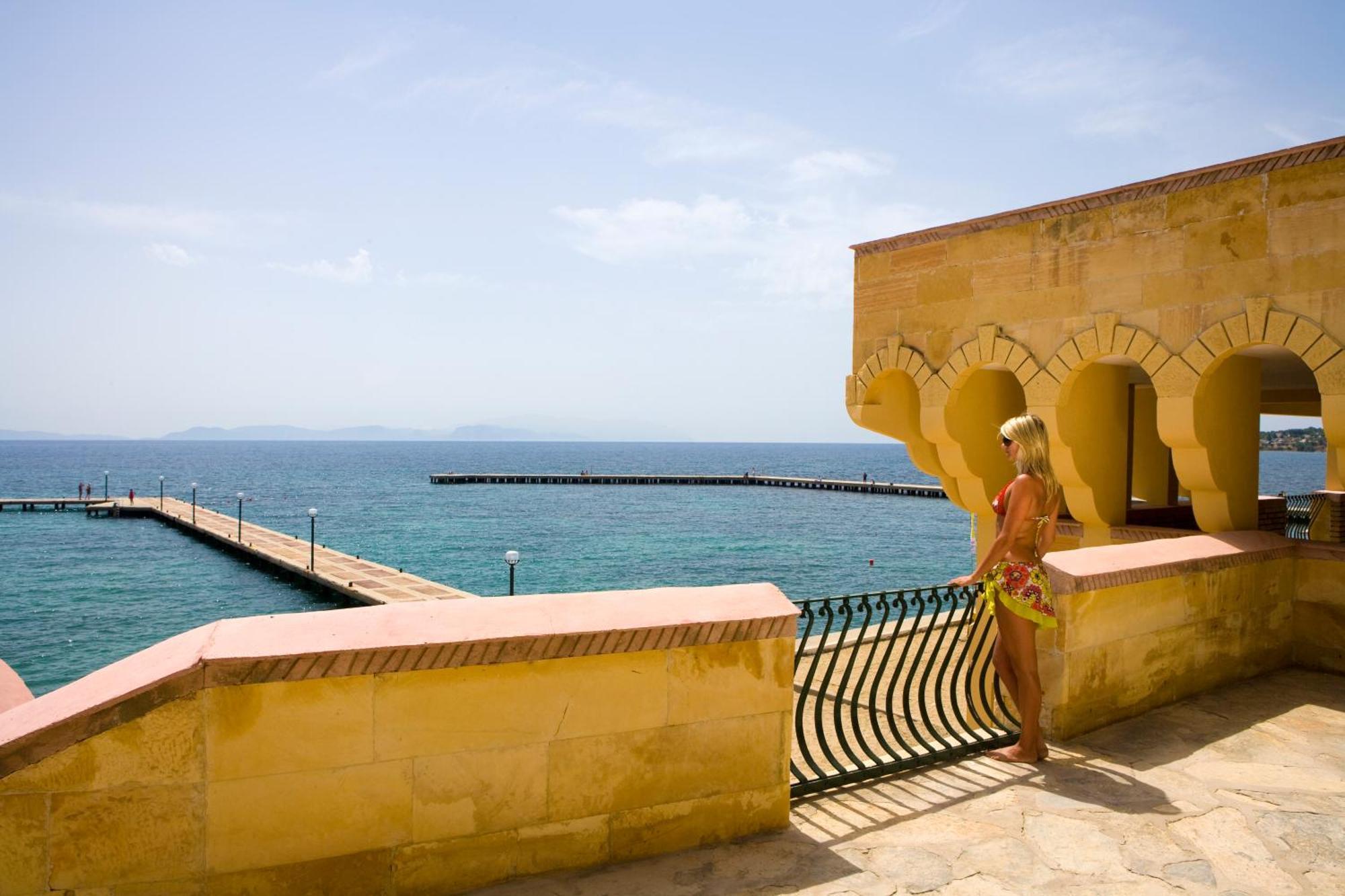 Fantasia Deluxe Hotel Kusadası Eksteriør bilde