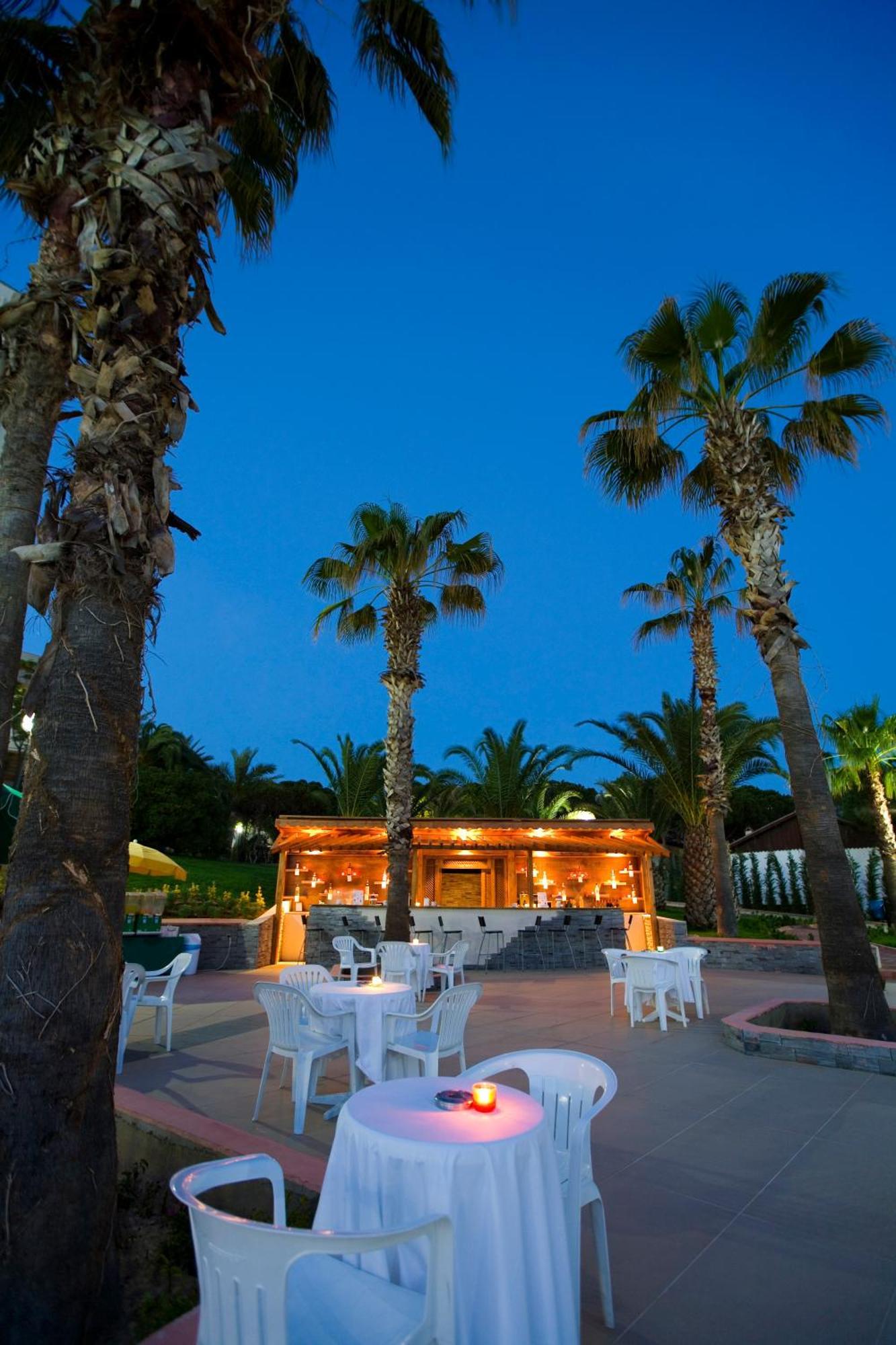 Fantasia Deluxe Hotel Kusadası Eksteriør bilde
